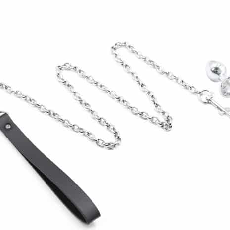 small-detachable-jewelled-butt-plug-with-chain-leash-loveshop-cy
